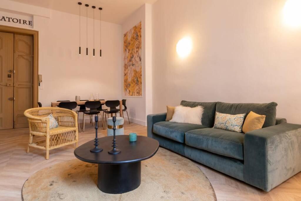 Romantic Flat In The Heart Of The City Avignon Exteriör bild